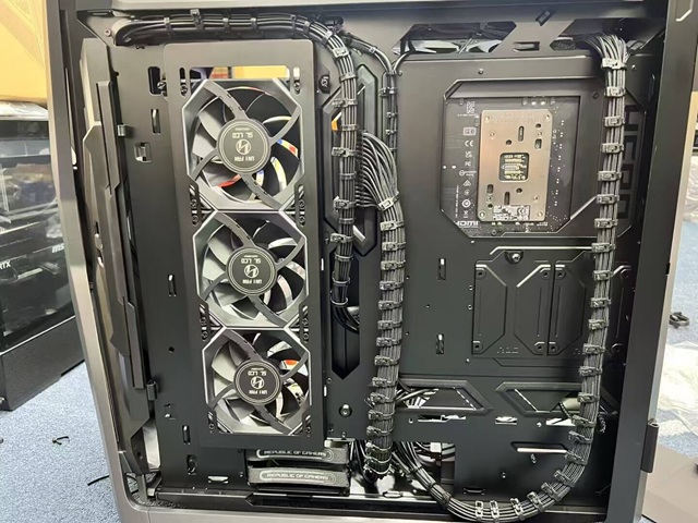 PC組み立てを専門代行業者に任せるメリットとは